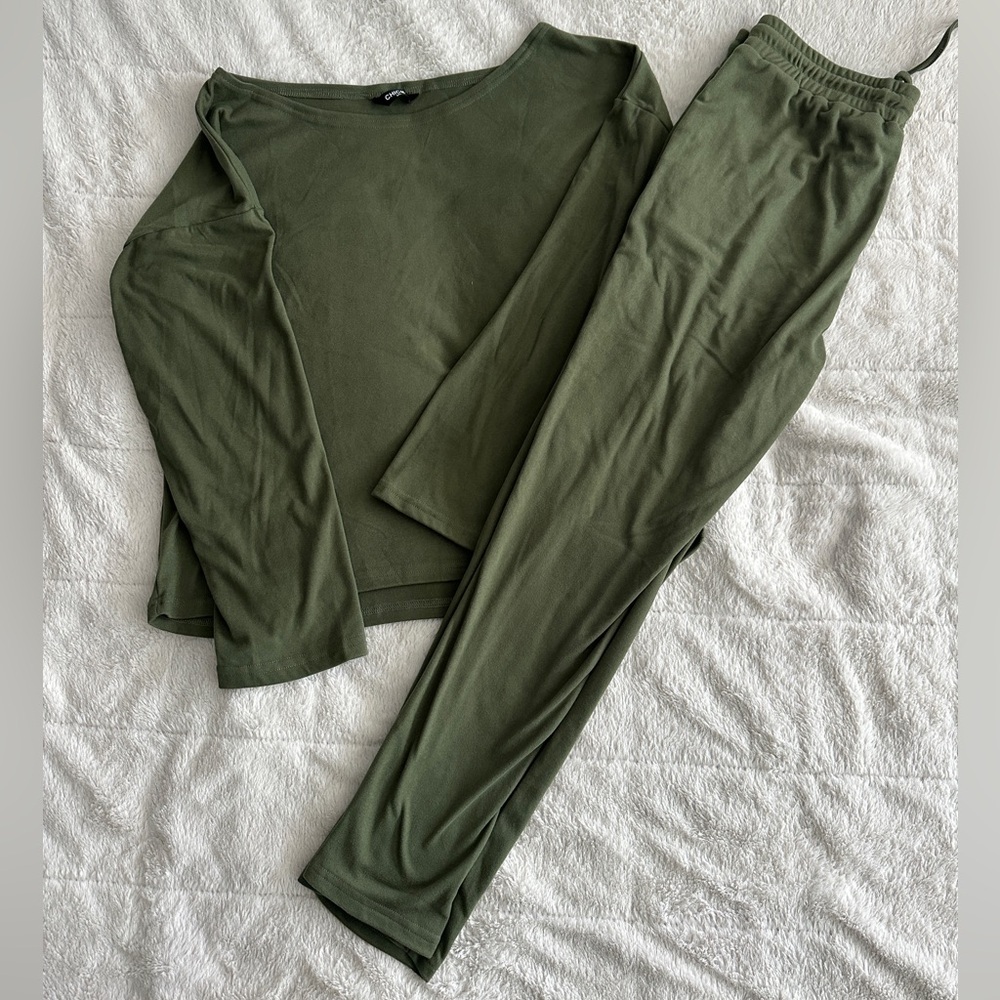 ChicMe Olive 2-Piece Lounge Set–Skew Neck Top & High-Waist Pants XXL Plus size